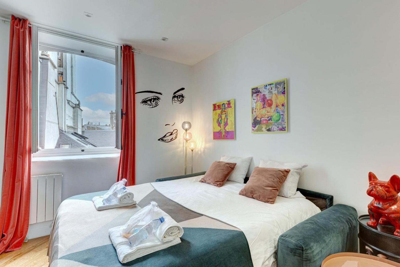 212 Louboutin - Superb In Appartement